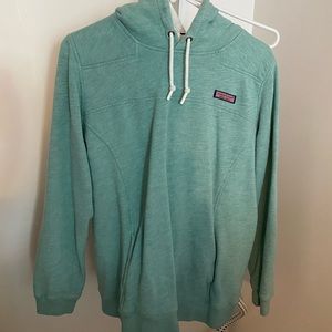 Vineyard vines sweatshirt